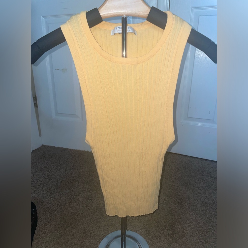 Forever 21 Contemporary sleeveless top